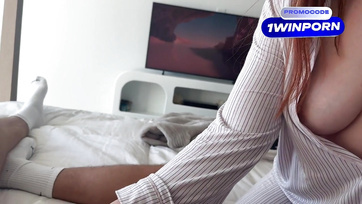 Moje prsatá panenská nevlastní sestra se vplížila do mého pokoje, aby mi osedlala penis Thumb